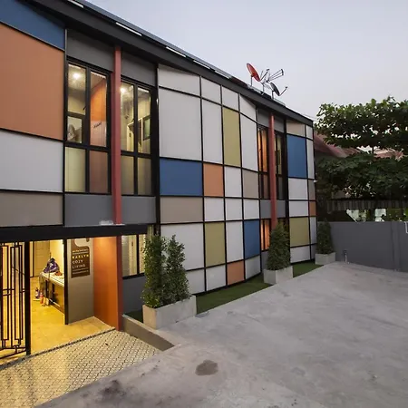 Kaelyn Cozy Living Hotel